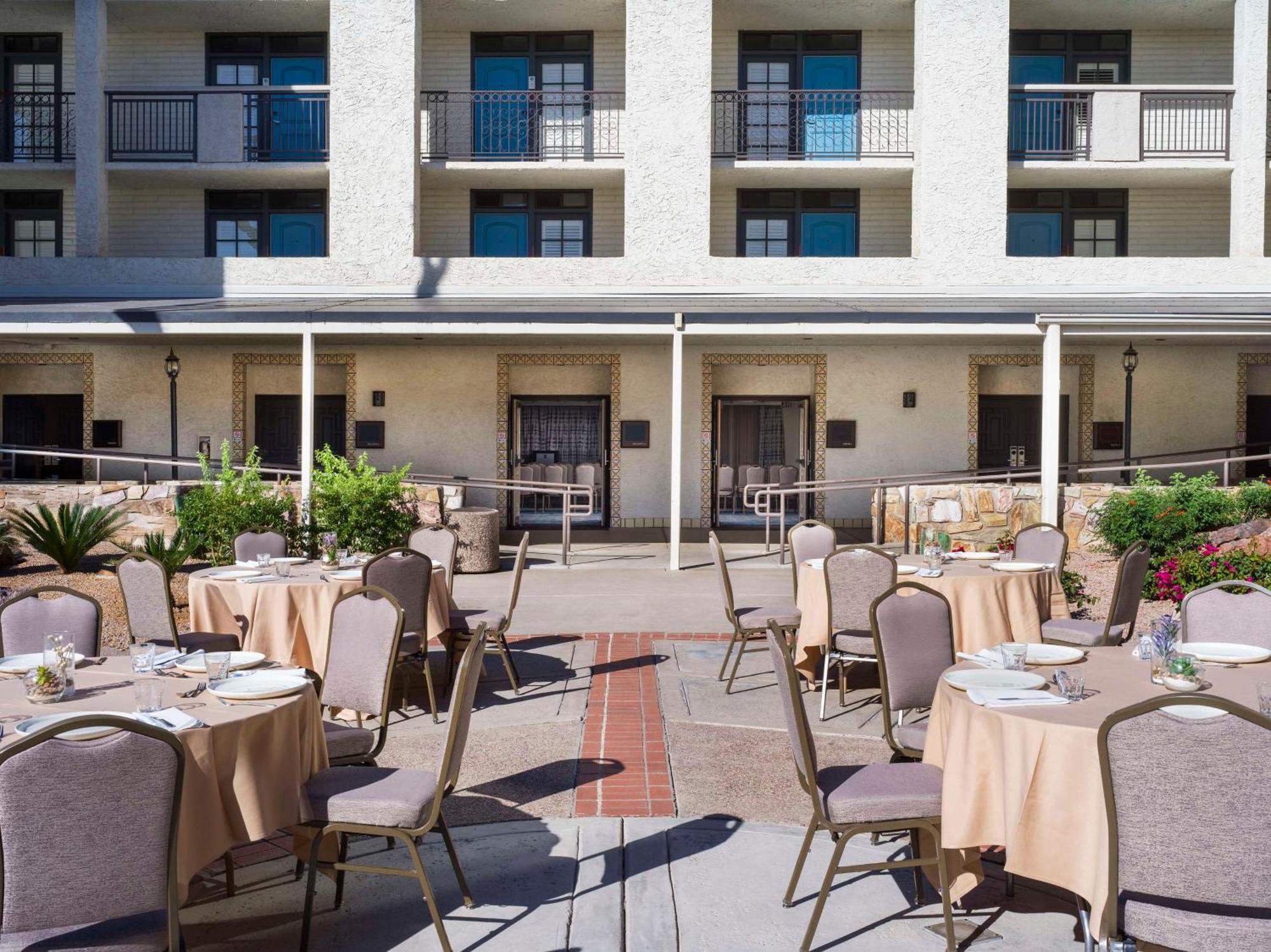 Embassy Suites By Hilton Scottsdale Resort Eksteriør bilde